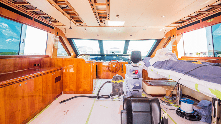 dash-top-deck-min