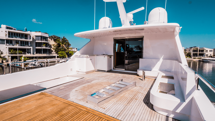 top-deck-right-min