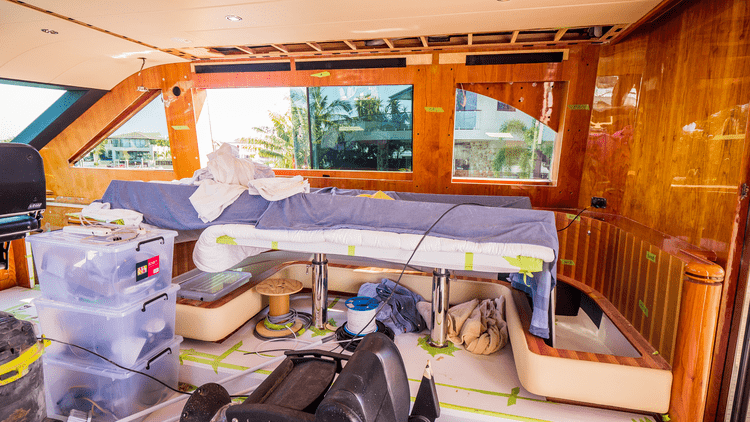 top-deck-table-min